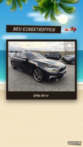 Schwarzer BMW M550 in einer sommerlichen Strandkulisse mit Palmen und blauem Himmel